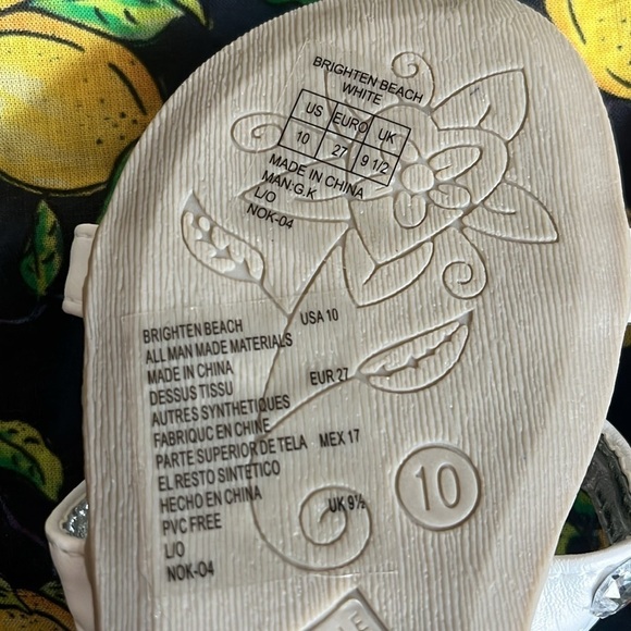 Brand New Kenneth Cole Reaction White Ankle Strap Sandals Beaded Sparkly Gems - Picture 12 of 15